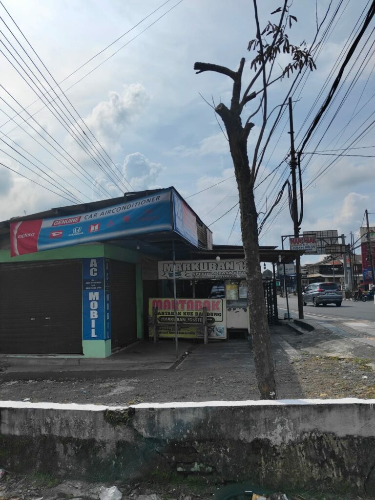 Dijual: Ruko Strategis Dekat Terminal Bus Tingkir Salatiga (dihitung tanah saja)
